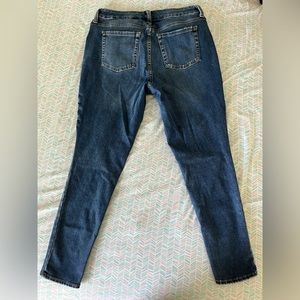 SIZE: 10 petite, 64% cotton, 30% polyester, 6% spandex